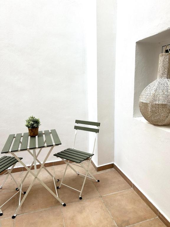 Apartment in center of Malaga with interior patio, Malaga