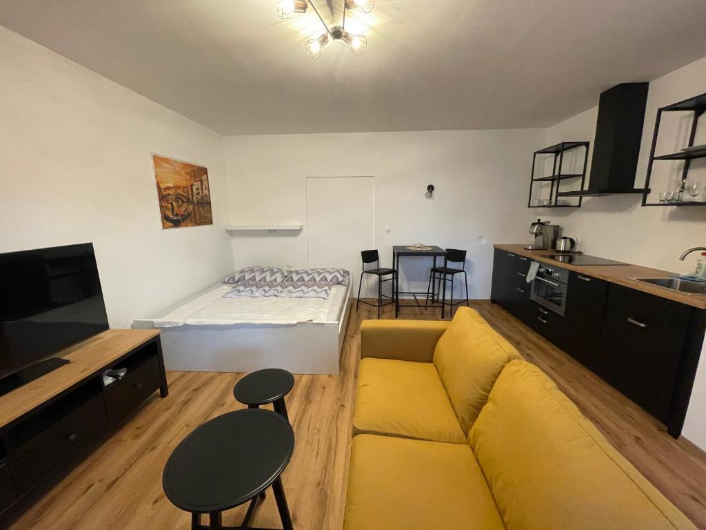 New Apartment 내부
