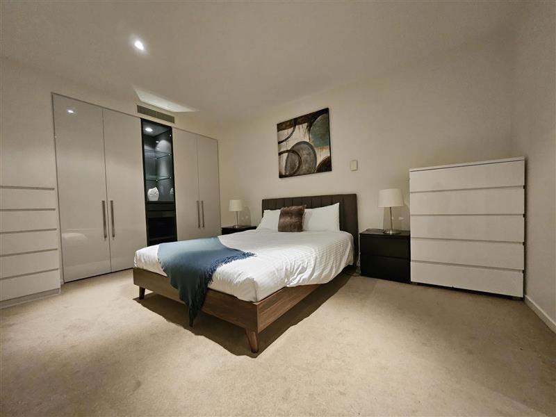 Level 50 with Skyline Views, Melbourne