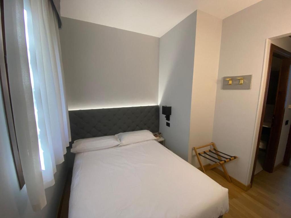 Park Hotel Villa Giustinian — Hotel rooms in Mirano, Veneto