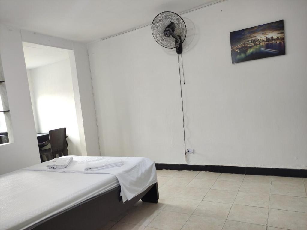 Alojamiento ideal en zona comercial - 2