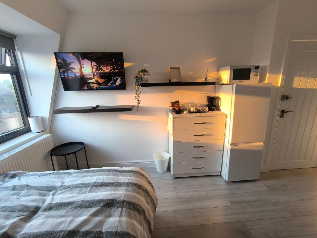 Full equiped rooms, Tooting Broadway station, Londýn