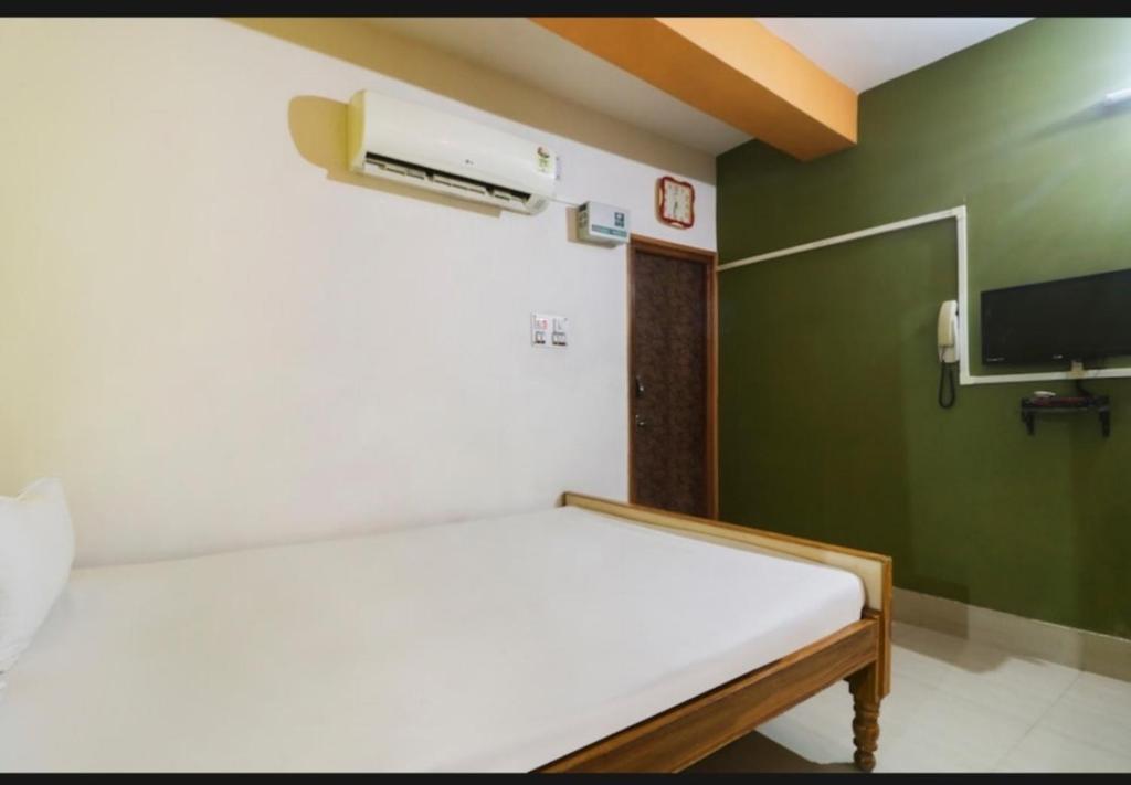 4. Hotel Ni..