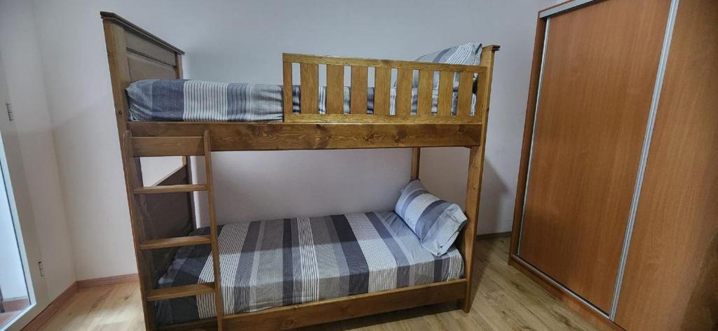 Eftalya Hostel, Šafšawán