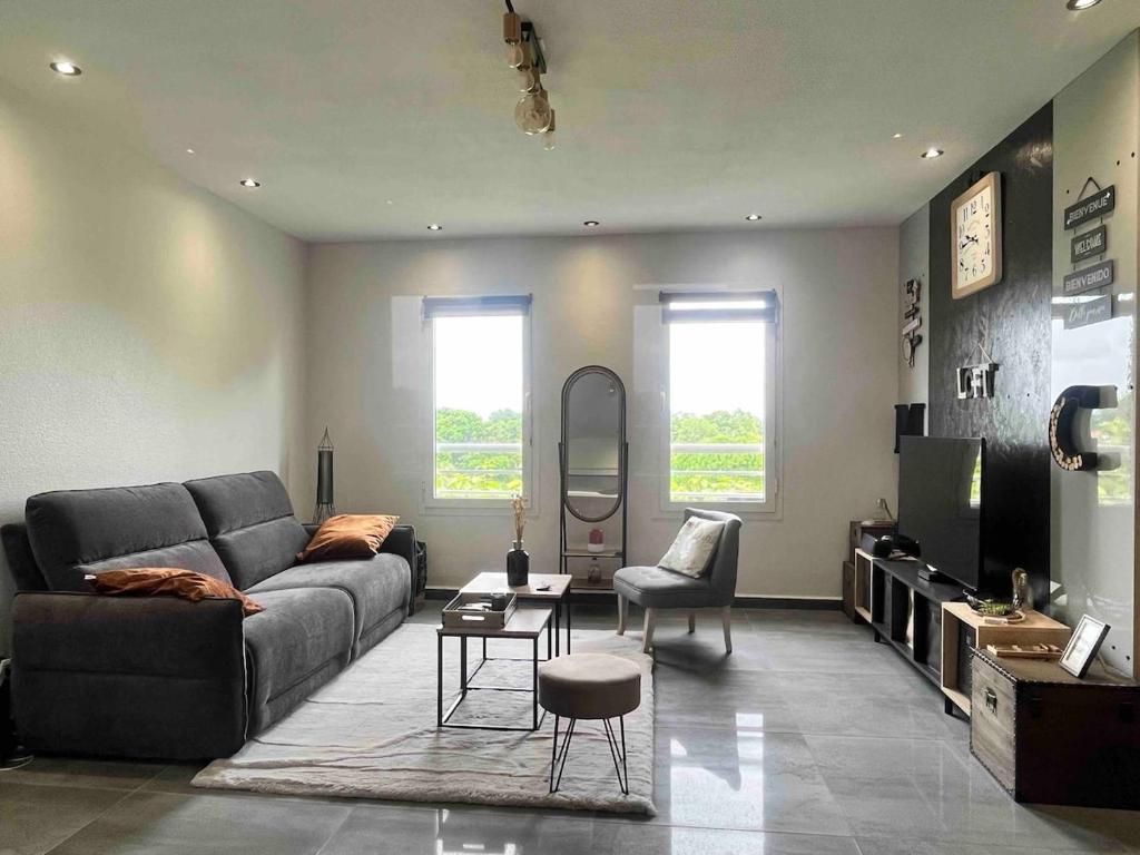 Poz Soleil, Les Abymes