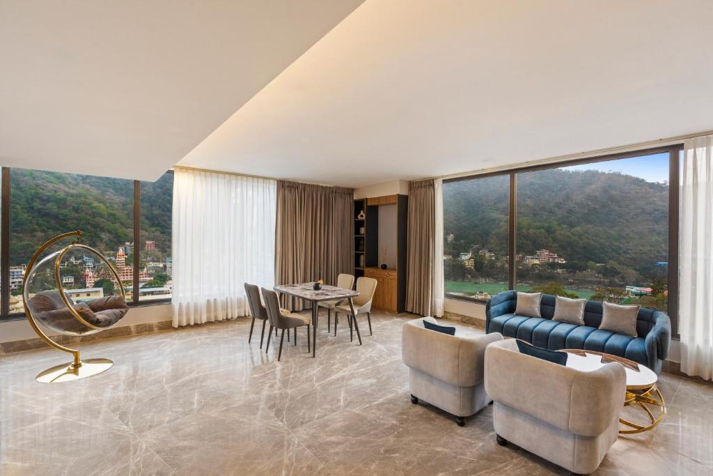 ZANA by the Ganges, Tapovan, Rishikesh, Rišikéš