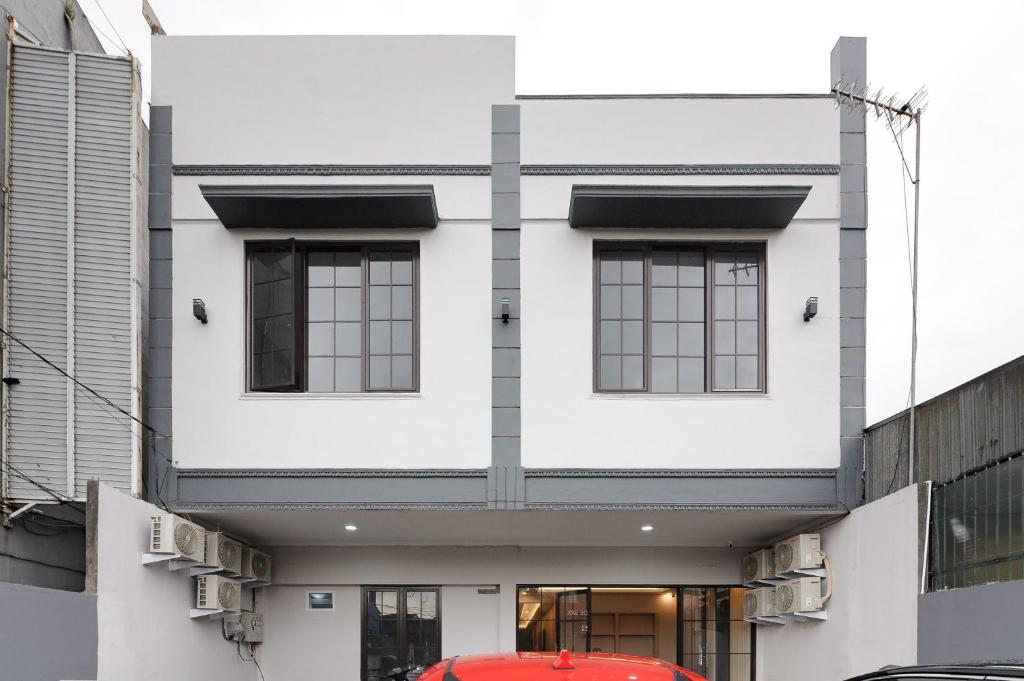 RedDoorz Plus Near Kebun Raya Bogor