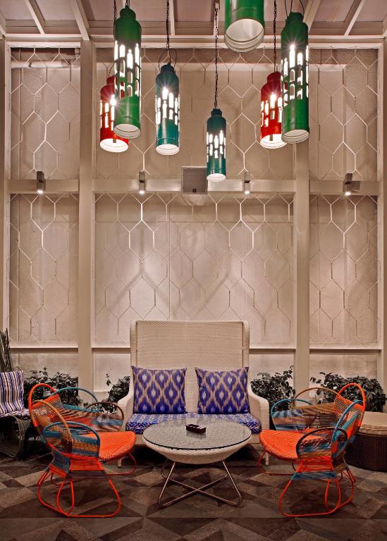 フロント・ロビー