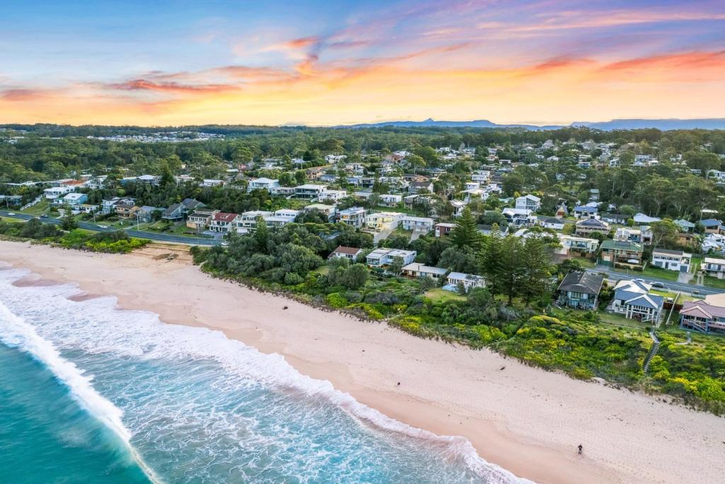 Ocean Song, Mollymook