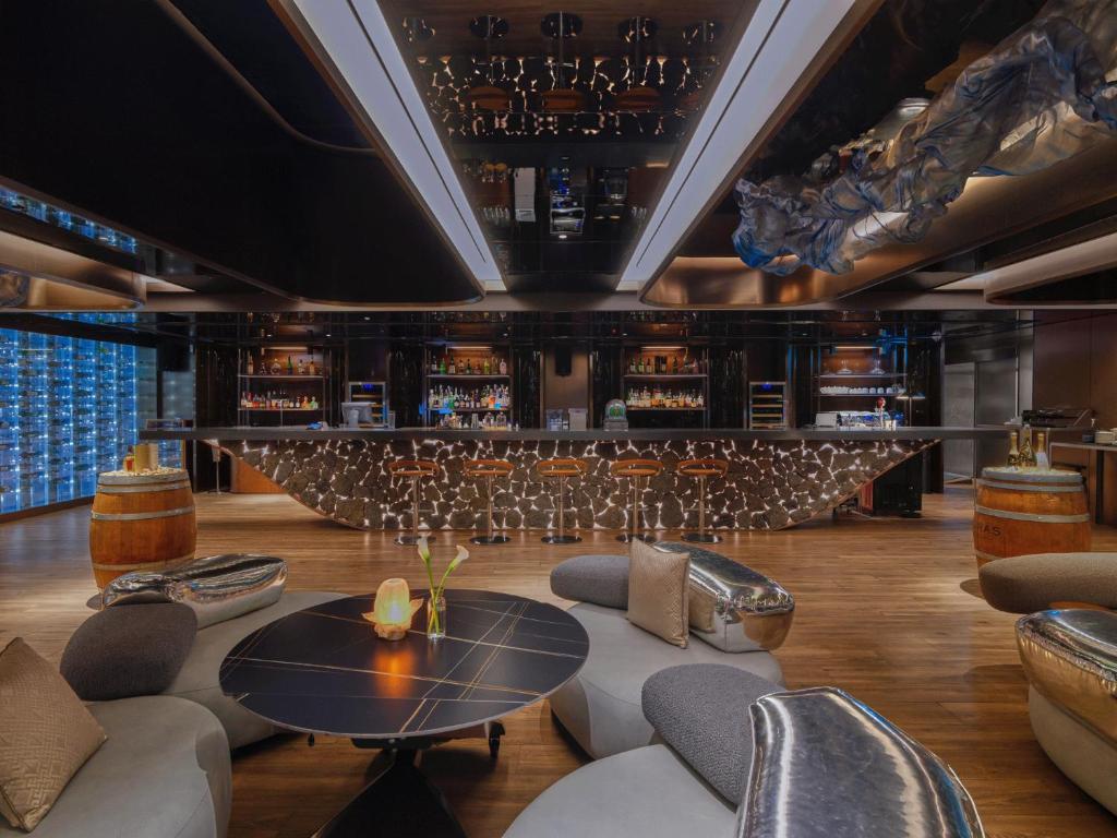 Bar/lounge