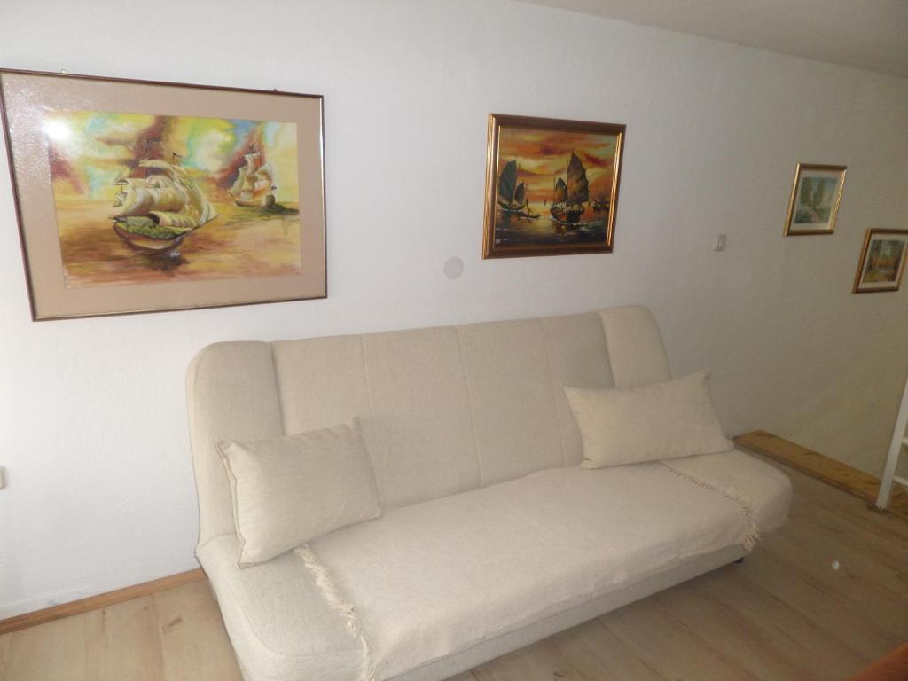 Green River Apartment - 4