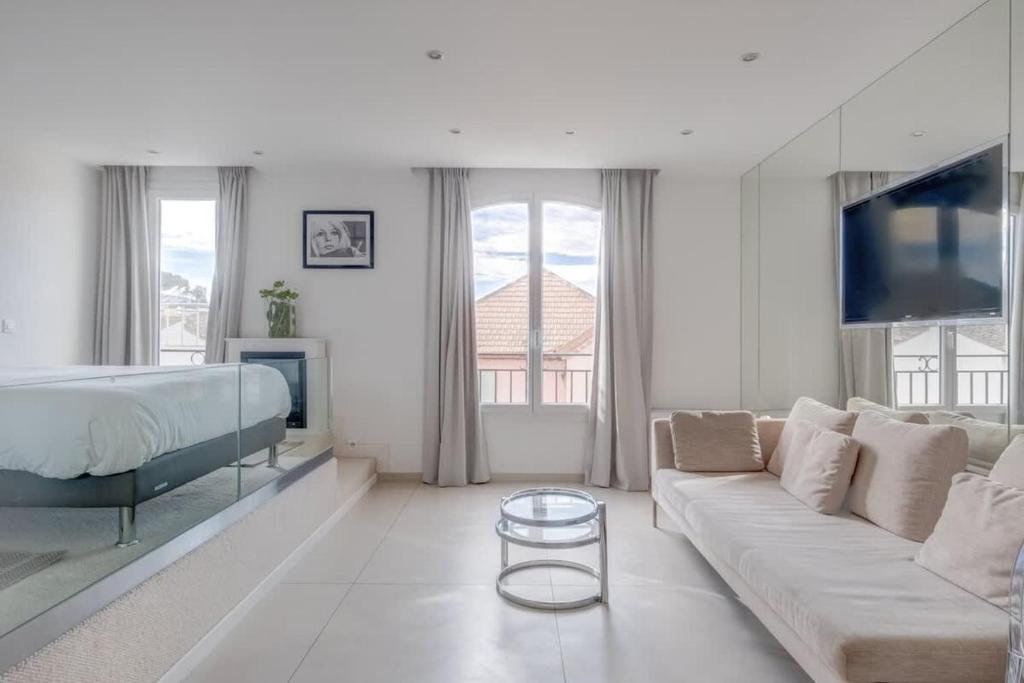 Le Semiramis l Central & Views l Shellter Rentals, Saint Tropez