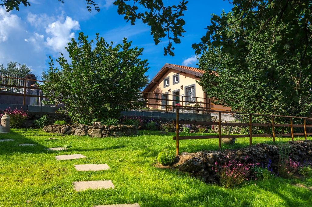 Villa del Gelso Chalet nel Parco dellEtna 전경