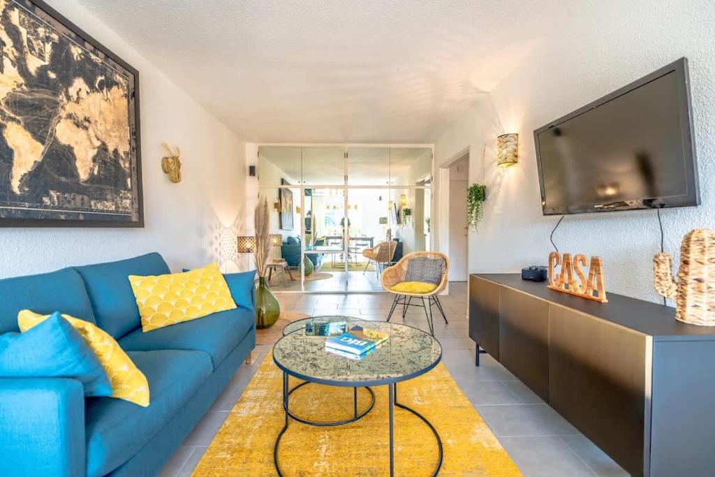 Les Amourie l Terrace & Parking l Shellter - 2