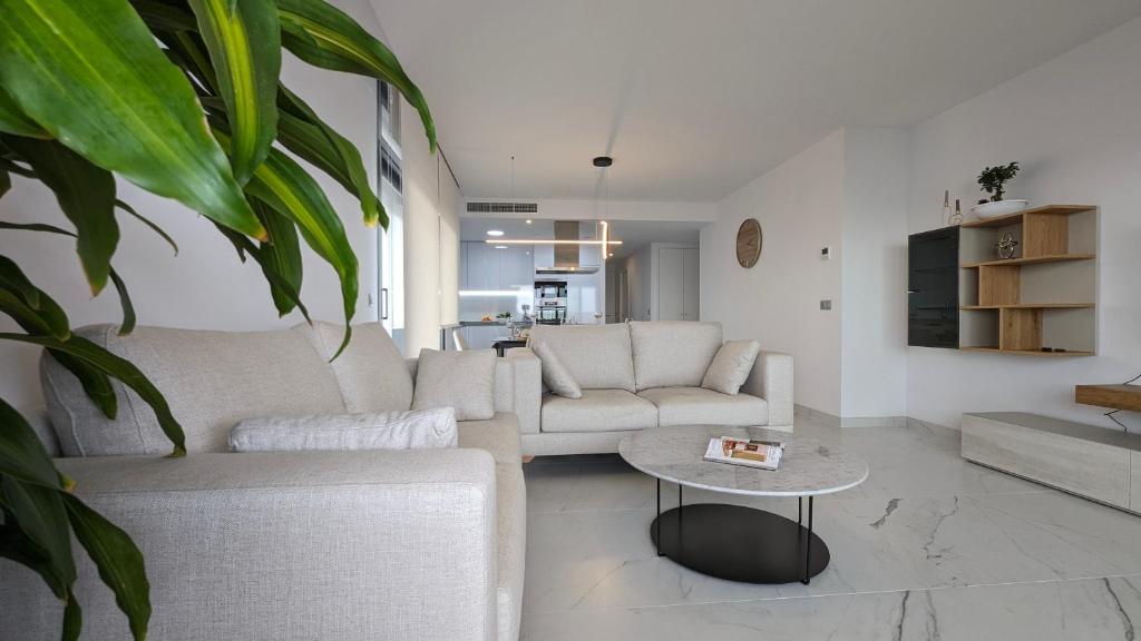 SUNSET CLIFFS top apartment - 4
