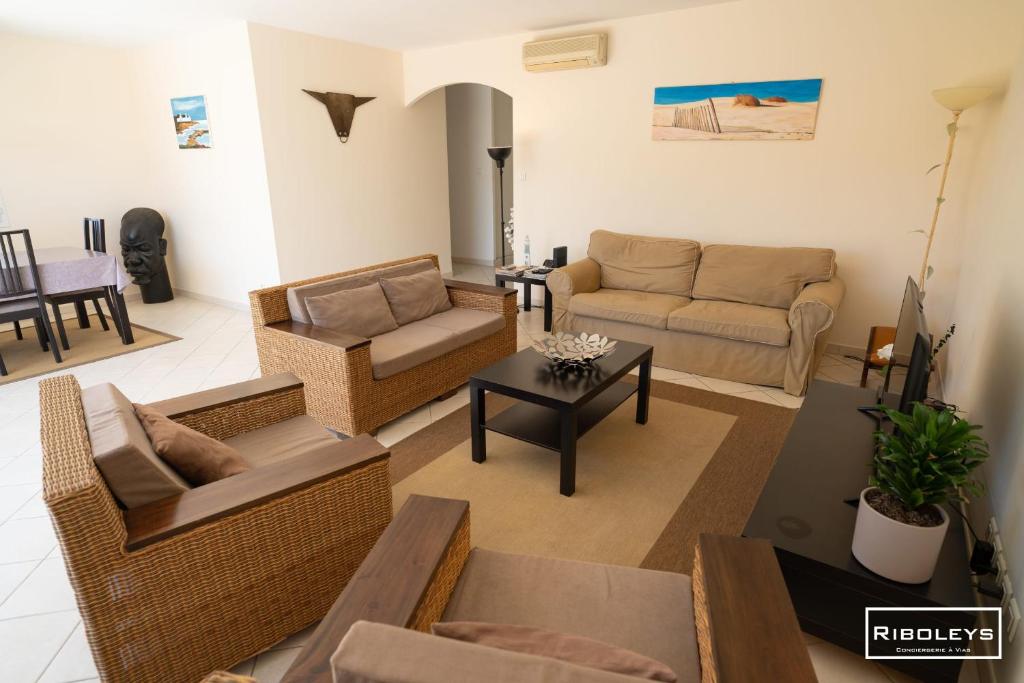 Riboleys Villa plain-pied avec piscine et clim - 4