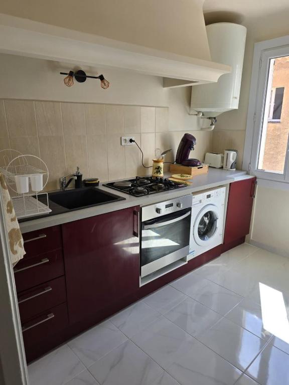 Studio Celli l Near Port & AC l Shellter Rentals - 3