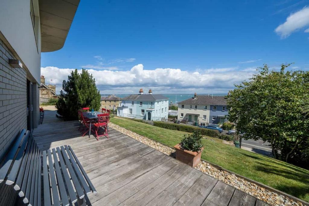 Mainsail apartment, West Cowes