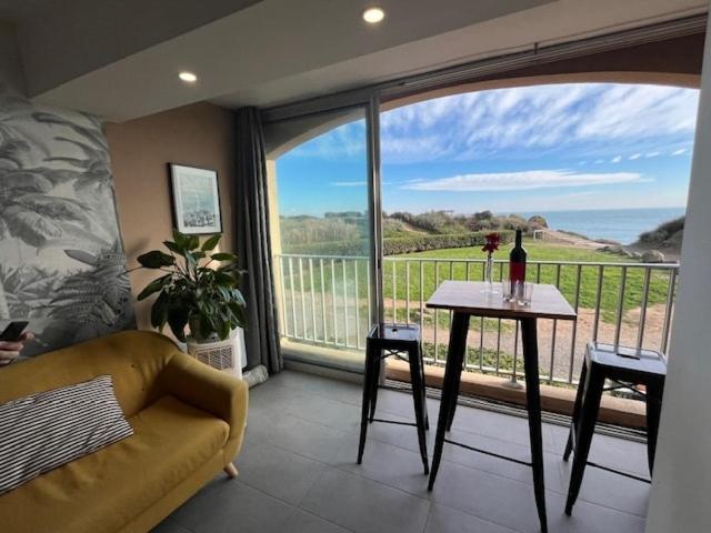 Vue mer au bord des falaises, Cap d'Agde