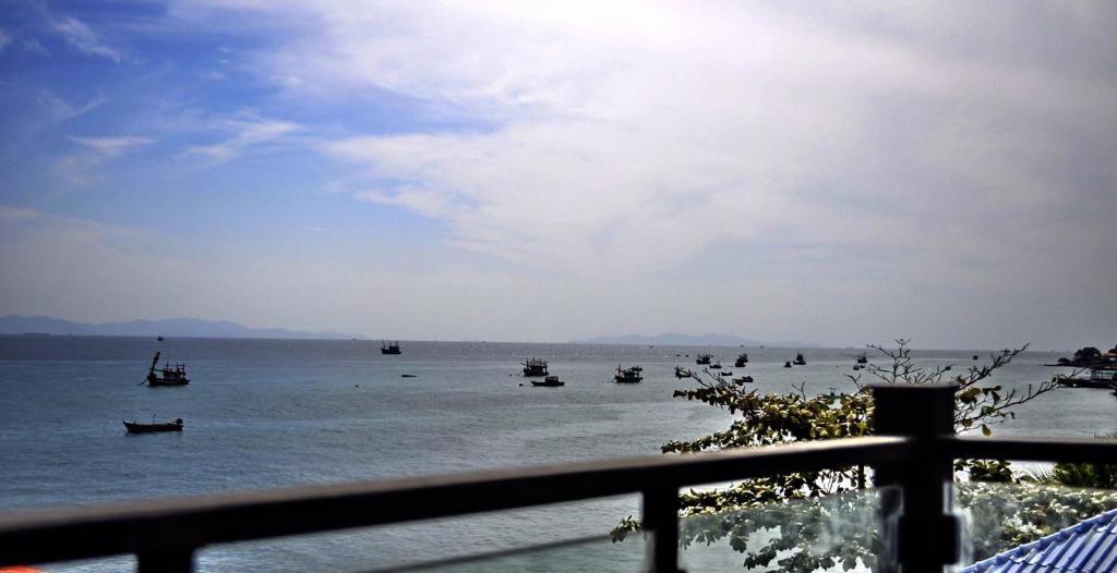 Chill Days @ Koh Larn photo