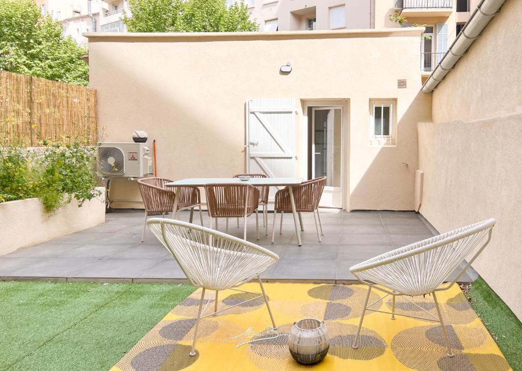La Terrasso Sauna à Toulon - Parking privé - 6 couchages - 1