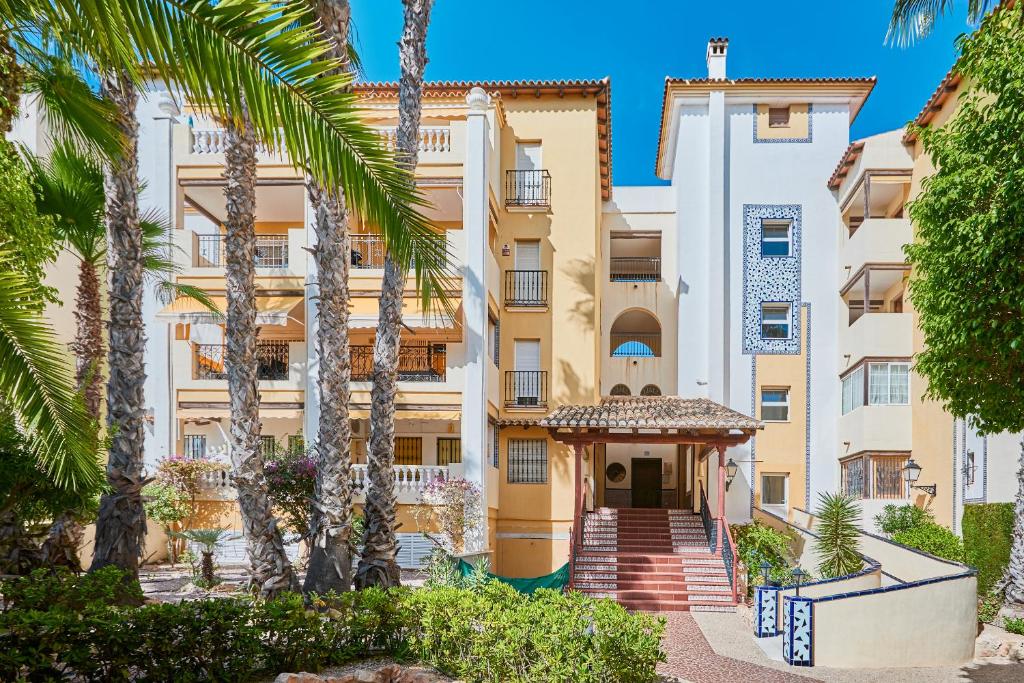 Mediterranean Style Apartment - by Welcomely - 2