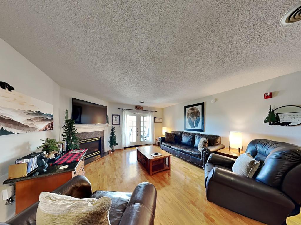 Top O the Pines Whispering Pines 253, Pigeon Forge