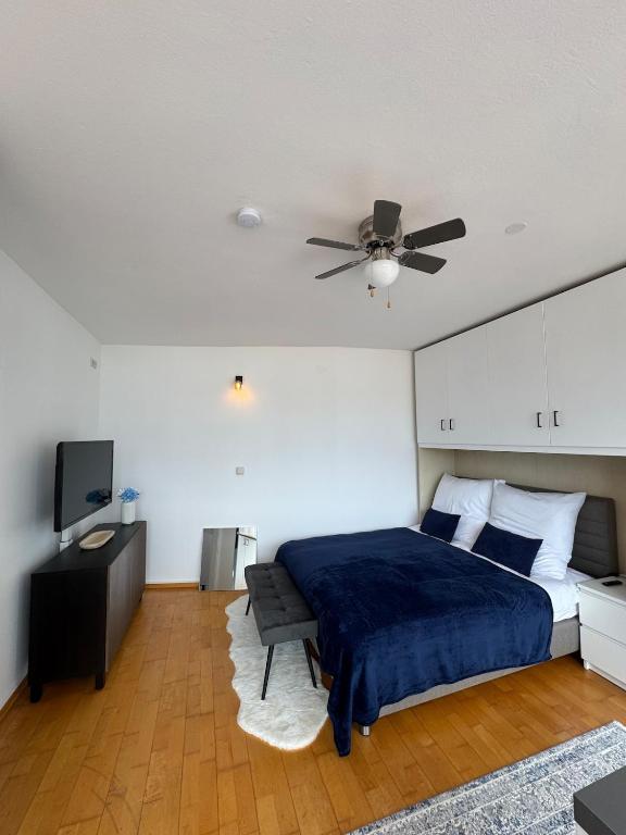 CityView Studio Apartment - 3