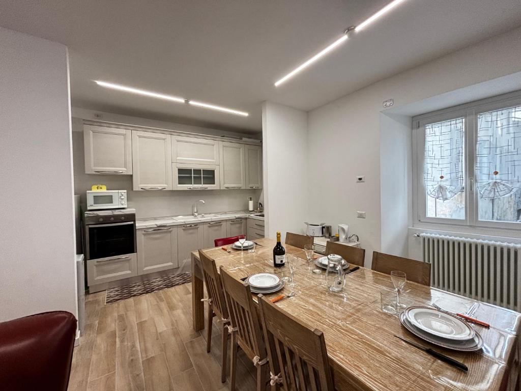 Casa Manzoni Gravedona - Larihome A84 - 2