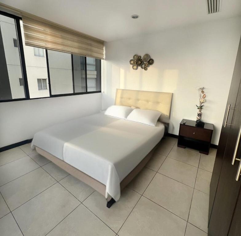 Depa Bellini, vista a la ciudad, Puerto Santa Ana - 3