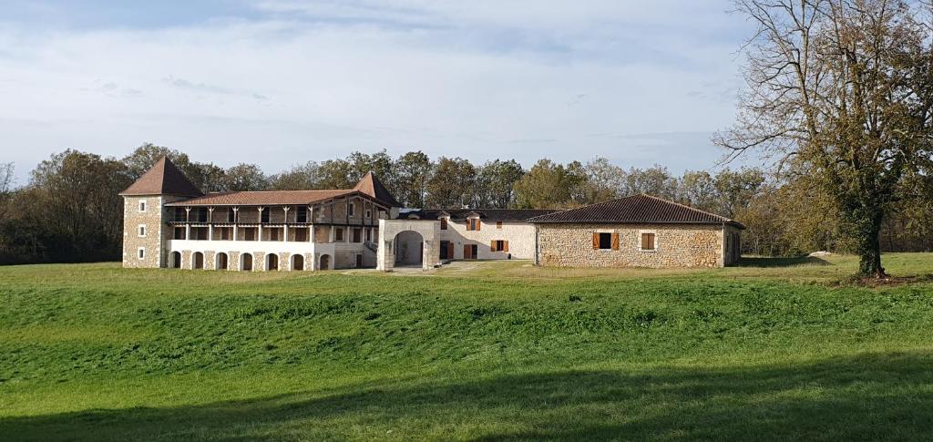 Les Mémis, Bourdeilles