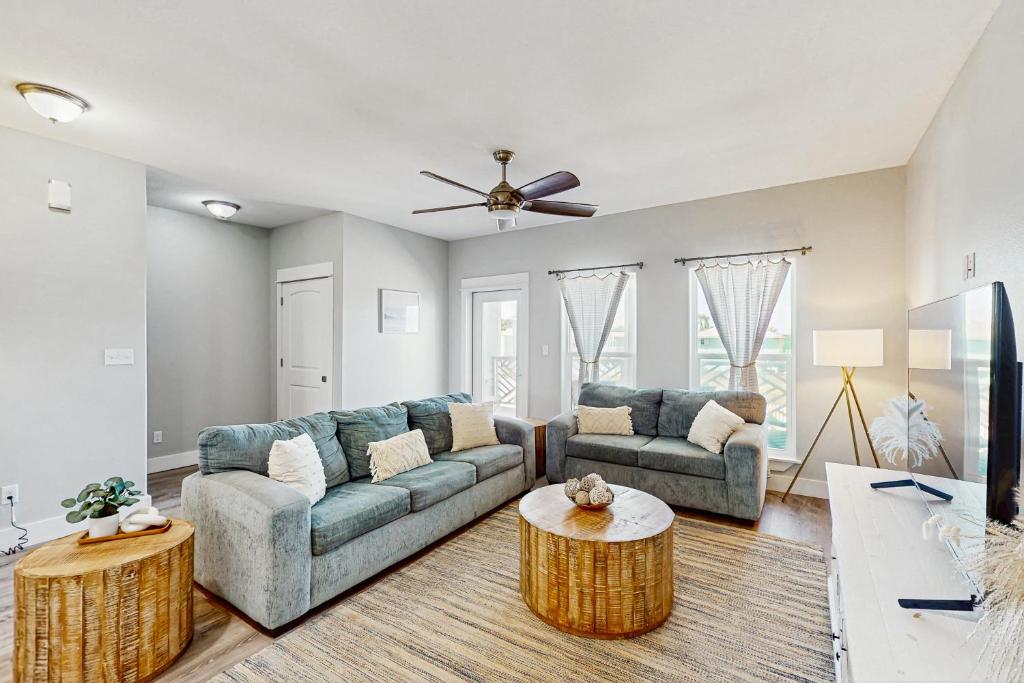 Shoreline Retreat, Port Aransas