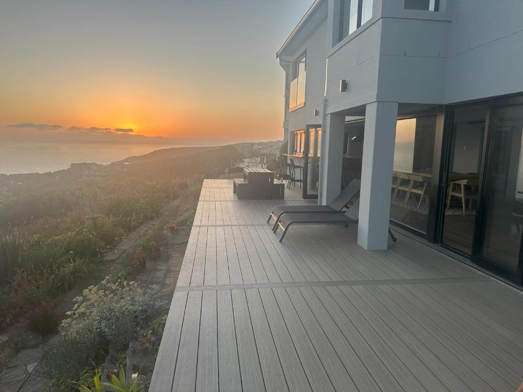 One Of a Kind At Herolds, Herolds Bay