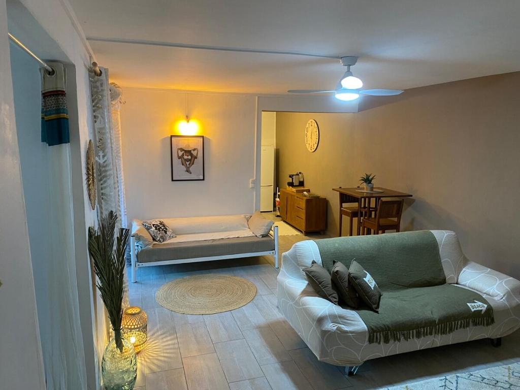 L'Isménia, Le Gosier