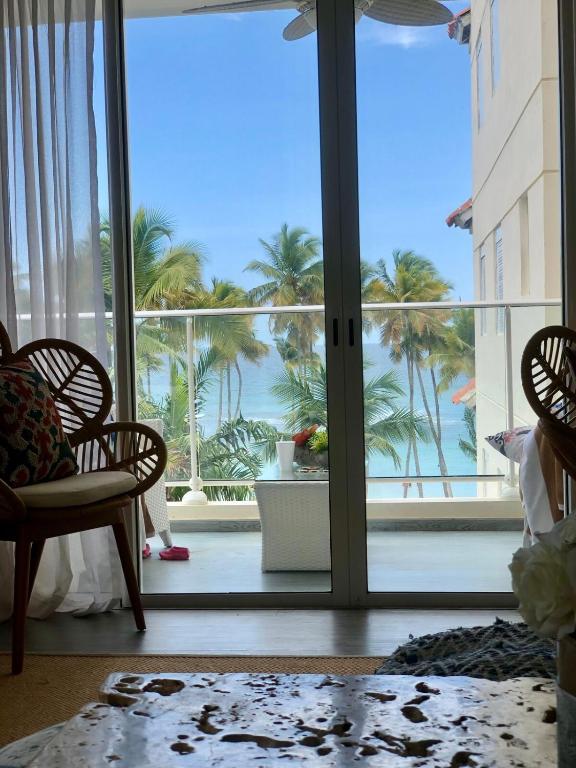 2BR Beach Front Club Hemingway, Juan Dolio