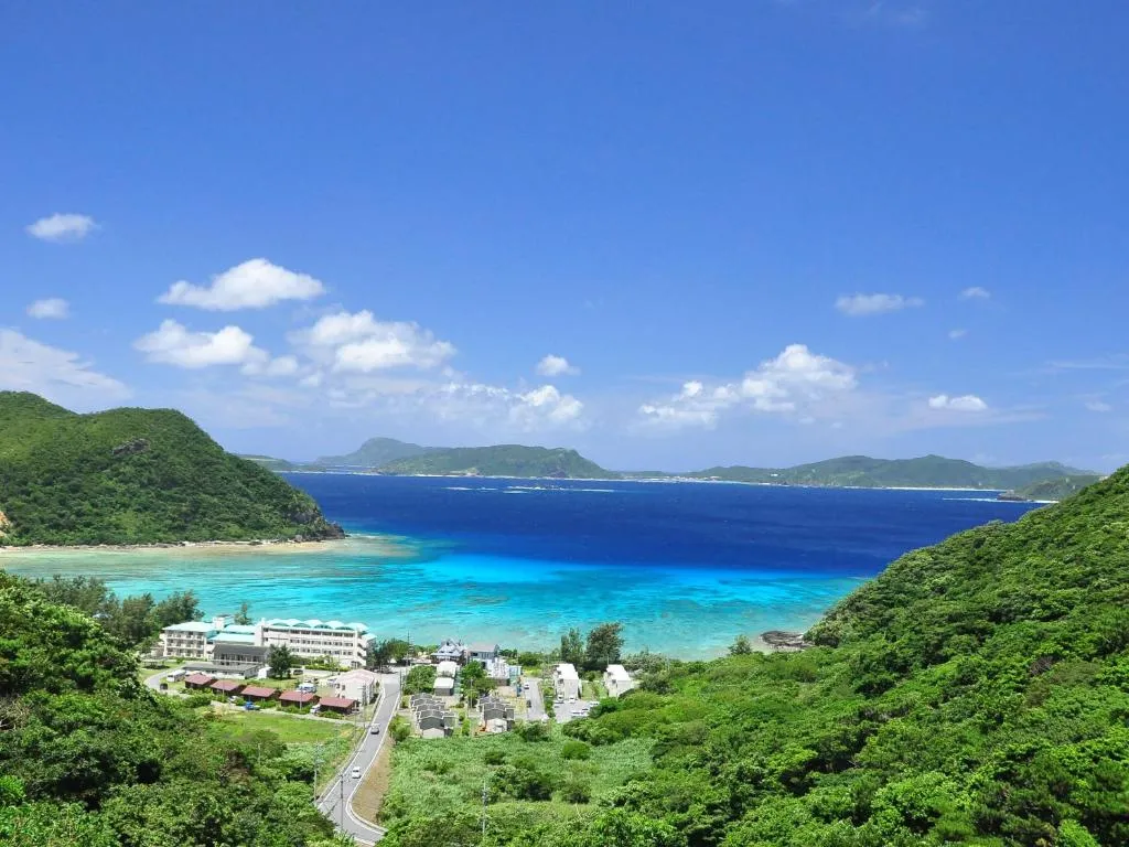 Tokashiku Marine Villege, hotel in Tokashiki