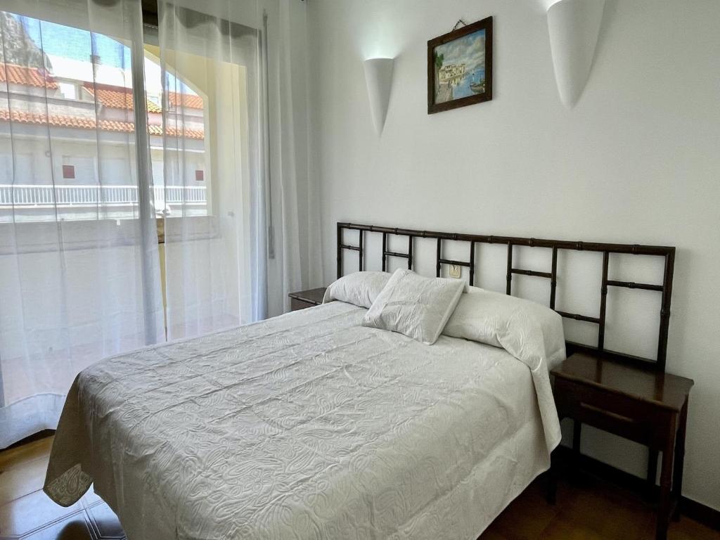 Apartment in Spain near Sandy Beach - 5