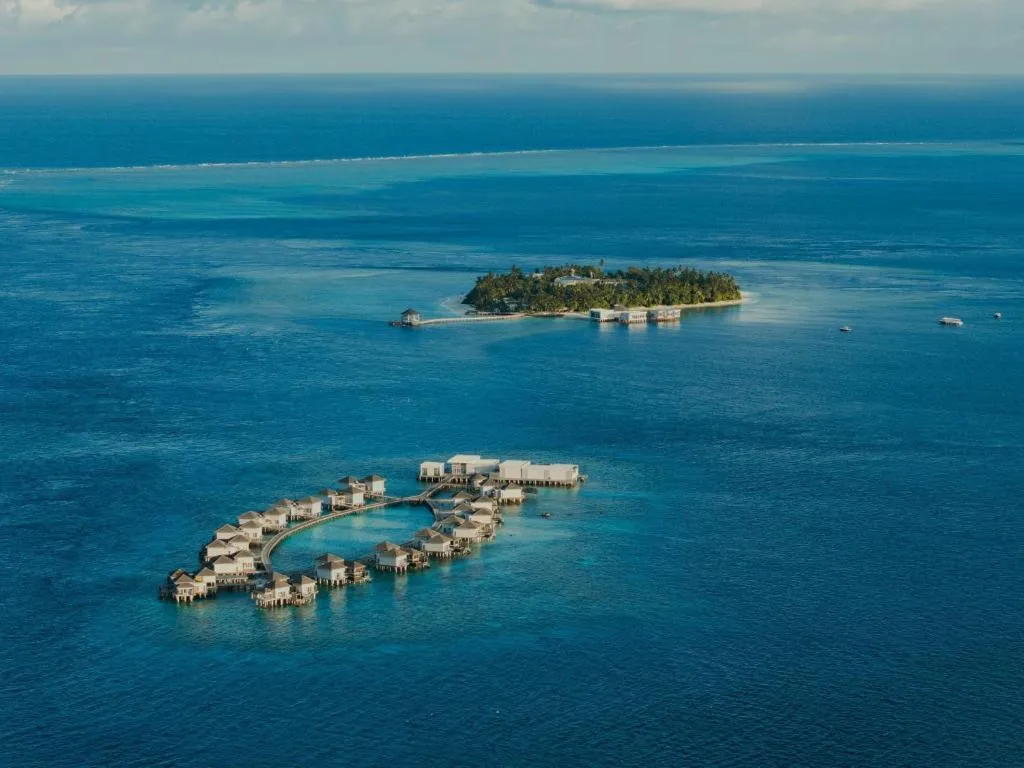Raffles Maldives Meradhoo, hotel in Gaafu Alifu Atoll