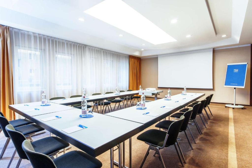 Tárgyalóterem/bálterem