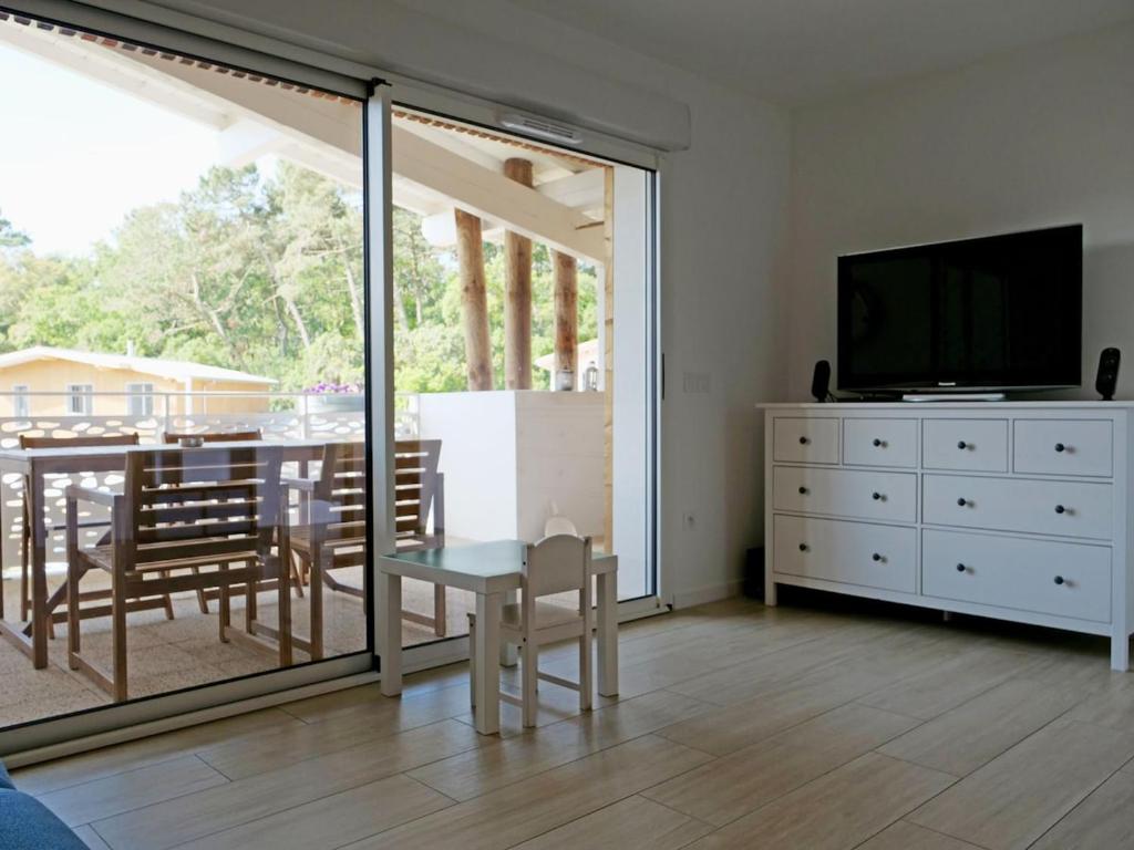 Appartement neuf T2 50m2 calme et spacieux près de la plage et golf avec grand balcon privé - 5