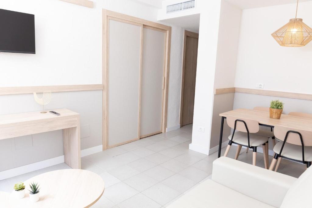 Dynastic Rooms Apartments — Benidorm, Valencian Community