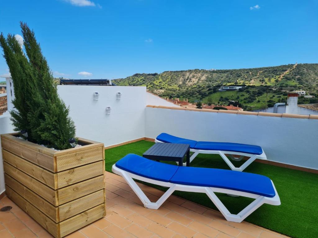 Henrique's Residense II, Luz