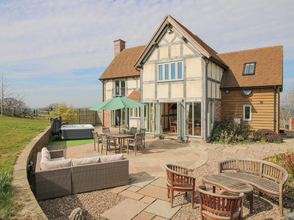 Cuckoo Pen Cottage, Newnham