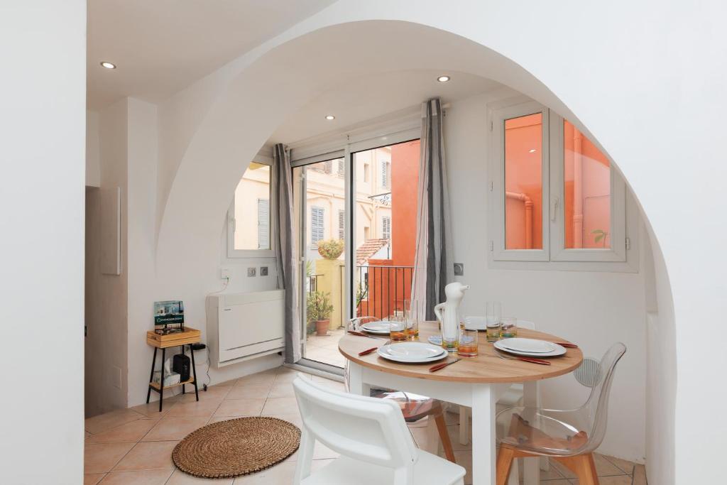 Upstays Port Terrace 35m Apartment - 3