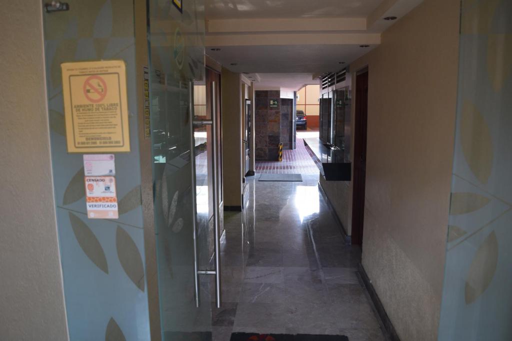 Hotel Tacuba - 2