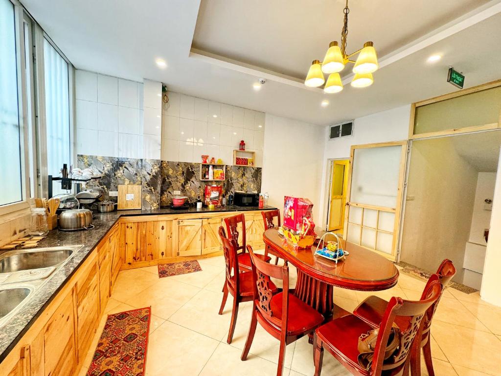 New 4-Storey JiJu90s Stay-Park View &#8211; HaNoi WestLake