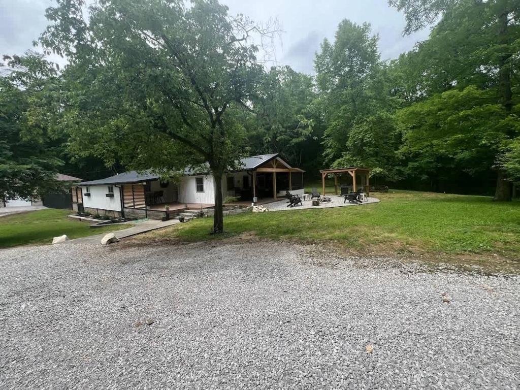 The Lakeside Escape, Burnside