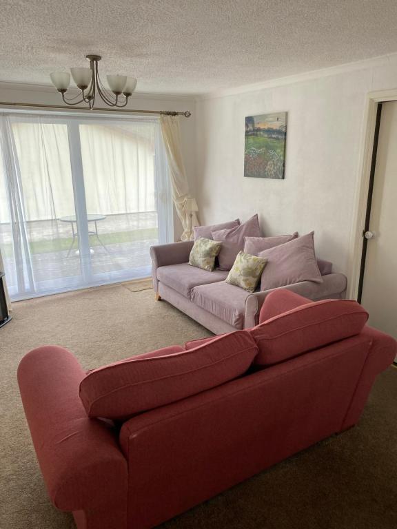 Light and Bright 3 Bedroom Bungalow, Liskeard photo 2