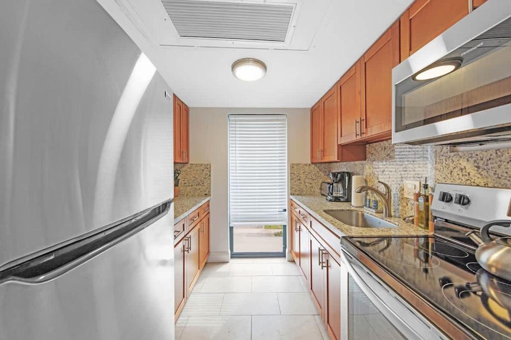 Bach #309, Fort Lauderdale