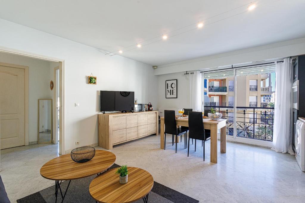 Le Victoria, beau T2 central au pied des plages, piscine, sauna - 2